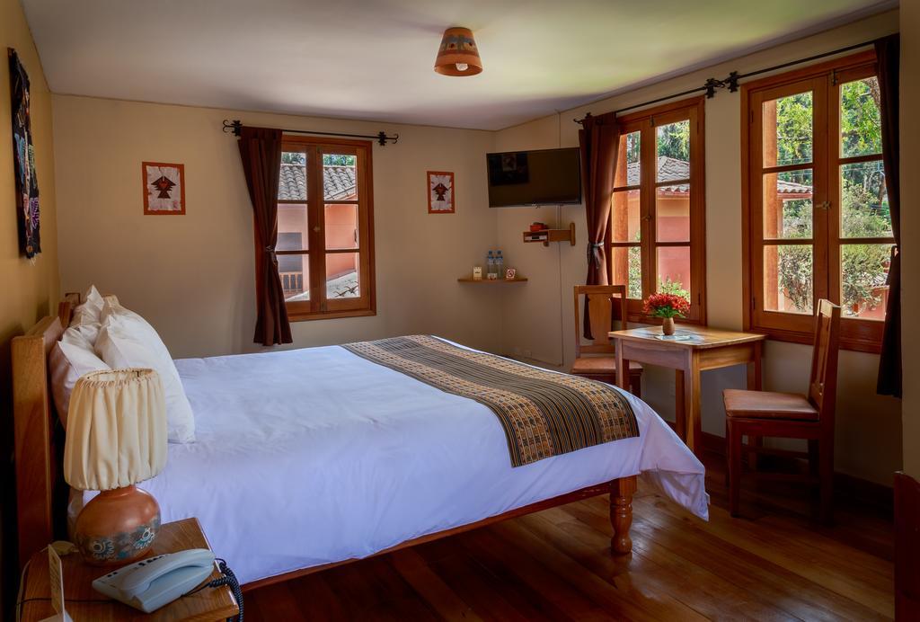 Hotel Pakaritampu Ollantaytambo Exteriér fotografie