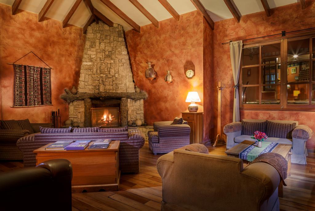 Hotel Pakaritampu Ollantaytambo Exteriér fotografie