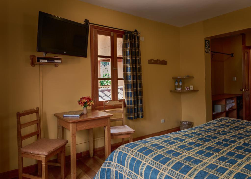 Hotel Pakaritampu Ollantaytambo Exteriér fotografie